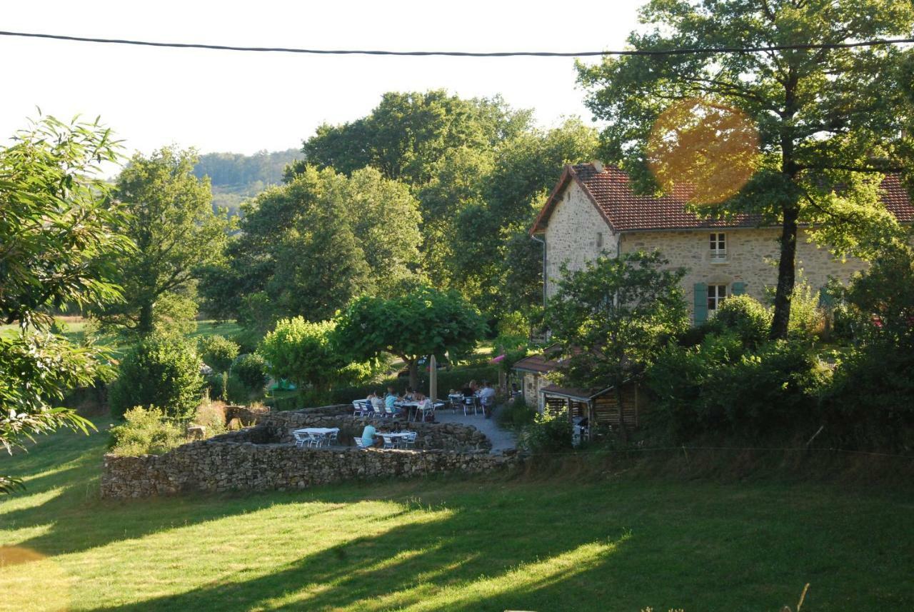 Domaine Les Teuilleres Bed & Breakfast Lacam-d'Ourcet Exterior photo